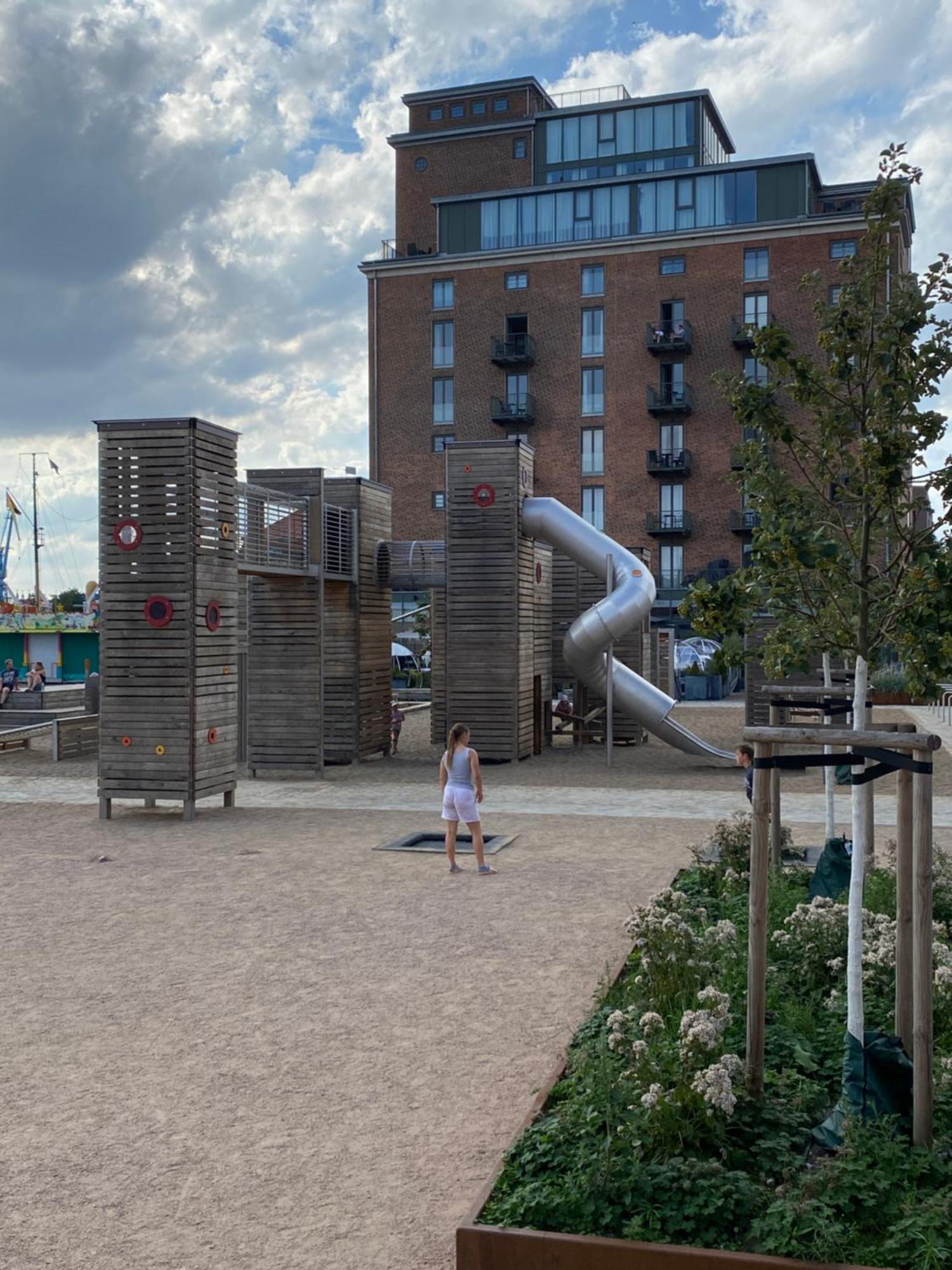 Meerblick, Balkon Und Private Sauna Im Historischen Getreidespeicher Wismar Luaran gambar
